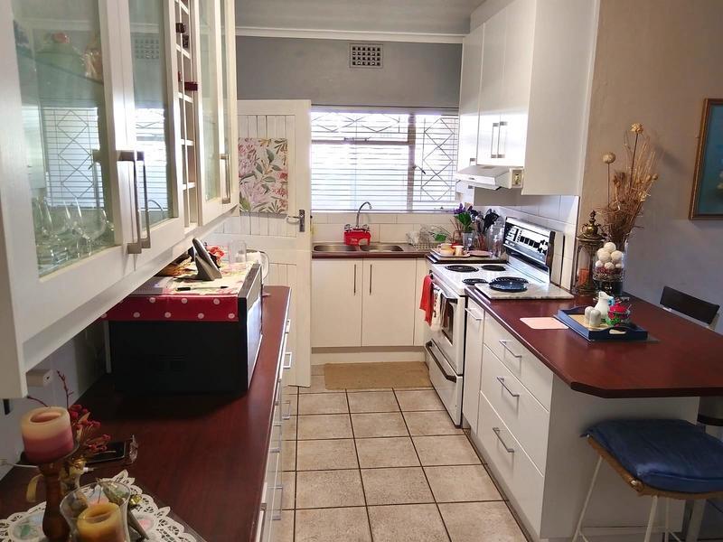 4 Bedroom Property for Sale in Peerless Park East Western Cape